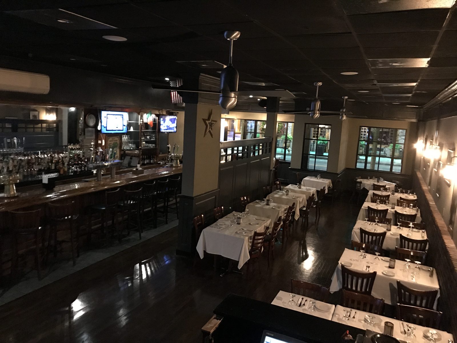 Bar and dining room